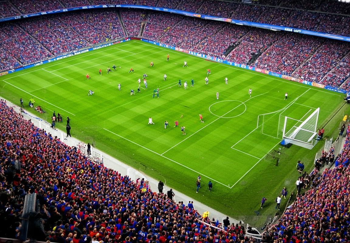 巴塞罗那VS皇家马德里：百年国家德比，足球史上永恒的较量