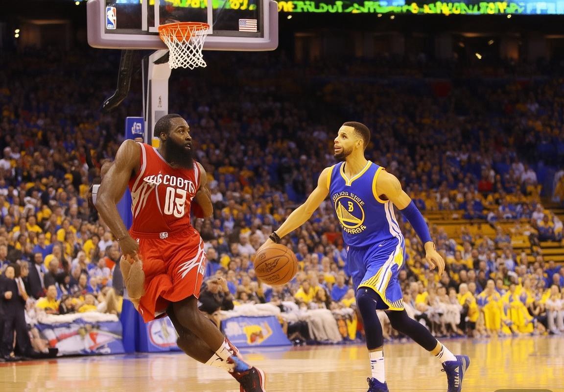 勇士火箭巅峰对决：赛季初火花四溅回顾(图2)